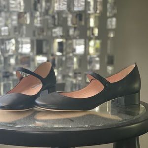 SJP Black Mary Jane Style NWOT